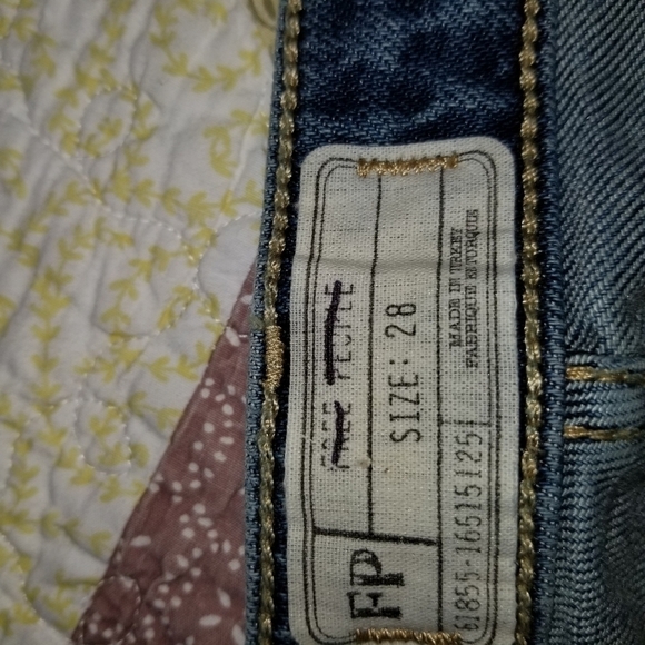 Free People distressed jeans - Picture 6 of 8